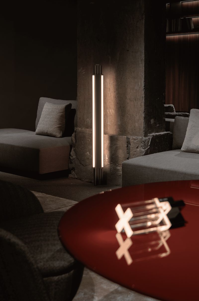 X Series Floor Lamp